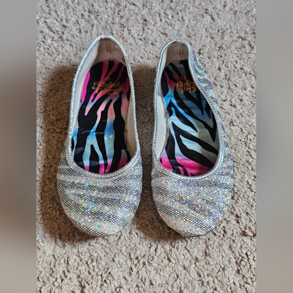Girls Silver Sparkle Slippers / Slip-on Shoes Size 13 Faded Glory Rainbow Zebra